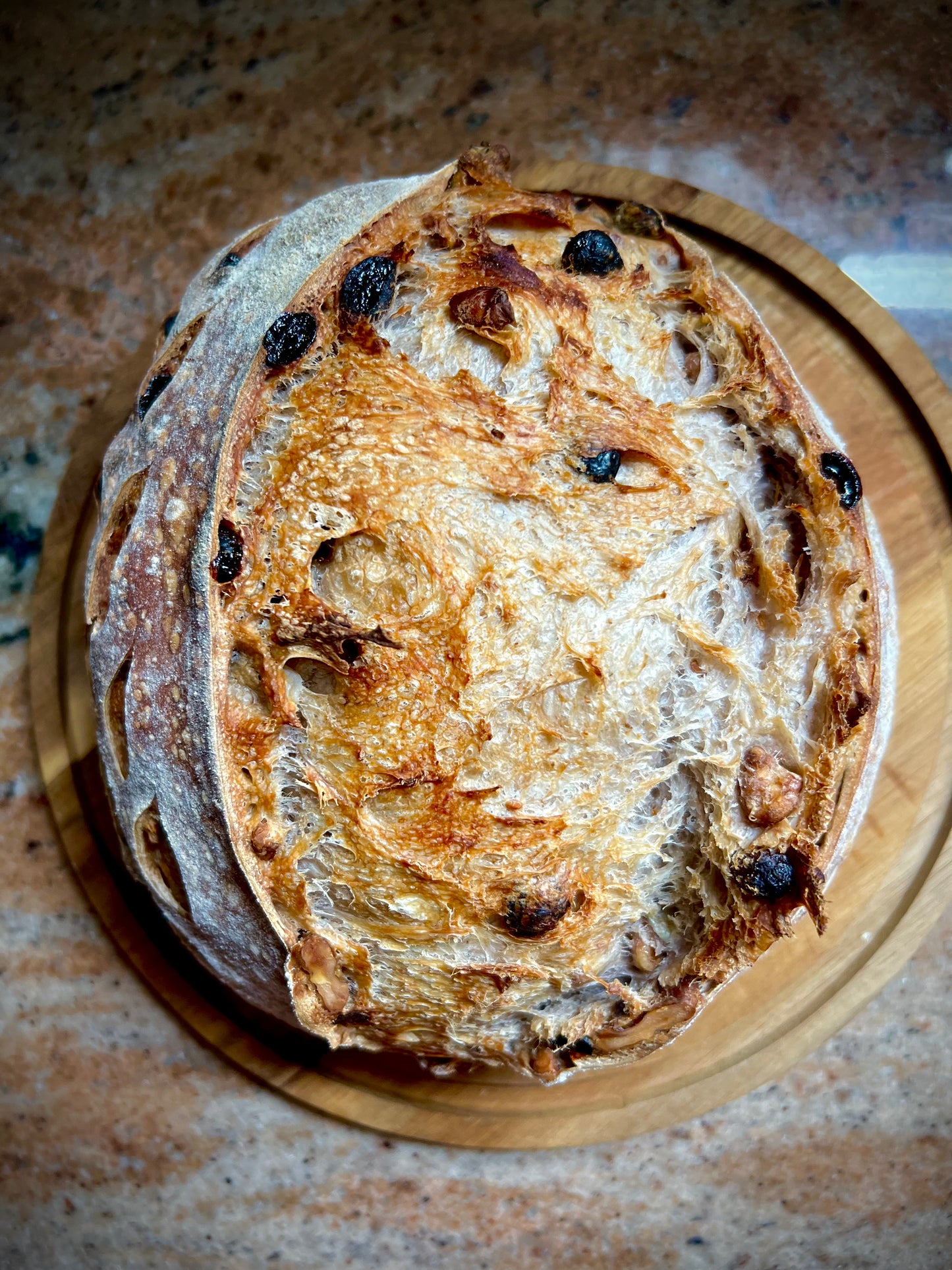Walnut Raisin
